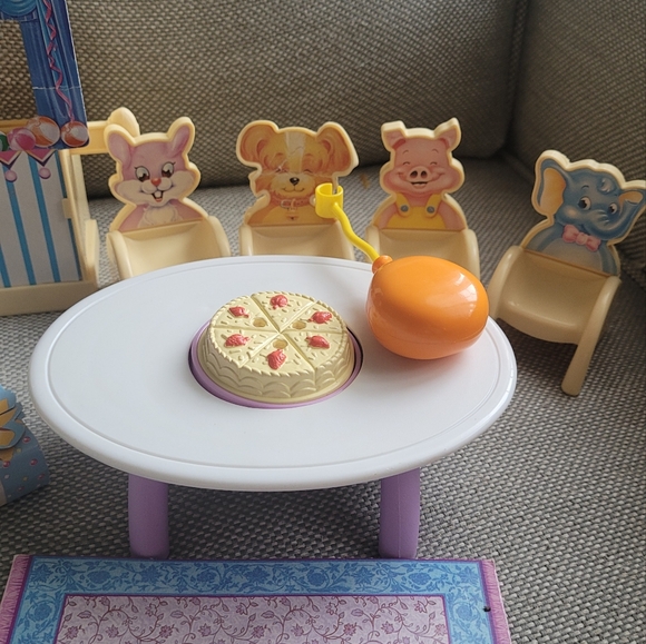 Vintage Kelly Surprise Birthday Party 1999 - Picture 3 of 4